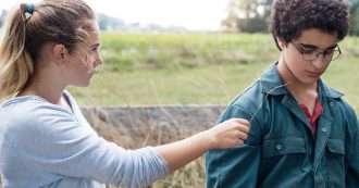 Copertina di L’età giovane, il nuovo film dei fratelli Dardenne sul radicalismo islamico lascia il segno – La clip esclusiva