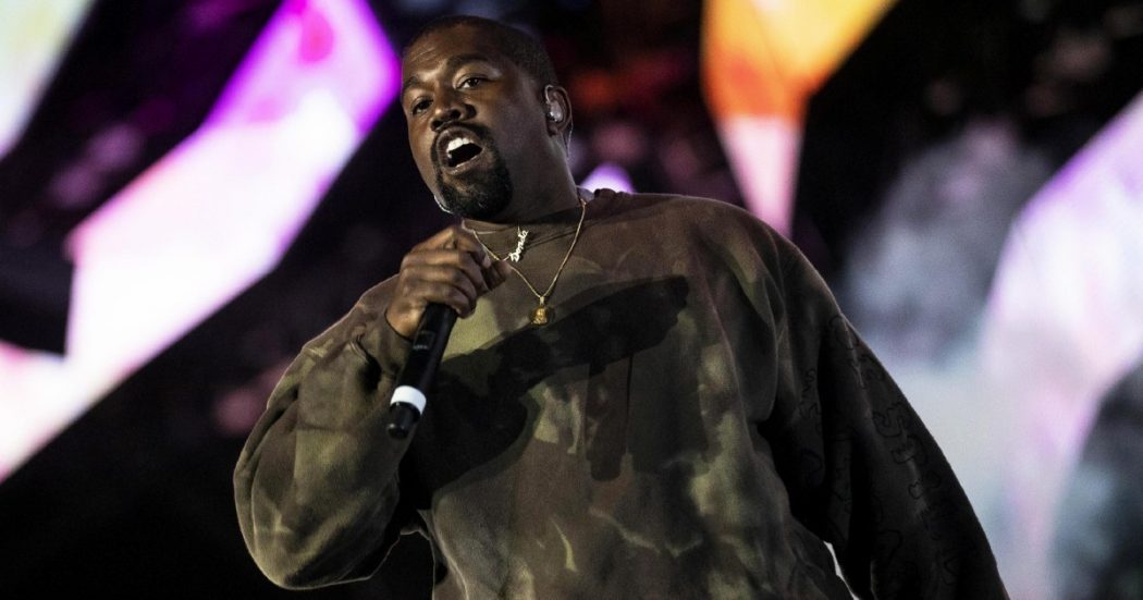 Aiuto, Kanye West ha trovato Dio. Ma non viceversa Aiuto, Kanye West ha trovato Dio. Ma non viceversa