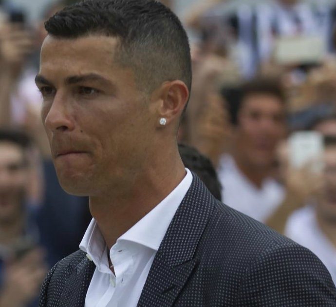 Cristiano Ronaldo, la madre: “C’è una mafia nel calcio, per questo mio figlio non ha vinto più Palloni d’Oro”