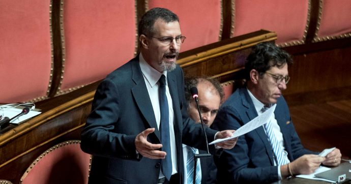 “Così ci leghiamo mani e piedi  ai signori delle slot machine”