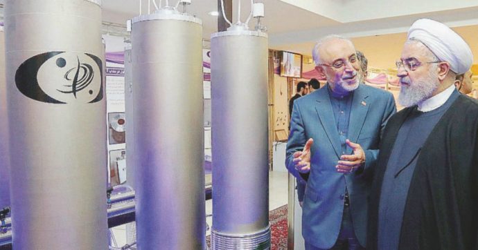 Iran, Rohani apre la “quarta fase” del disimpegno sul nucleare: nuove centrifughe e 5 Kg di uranio arricchito al giorno
