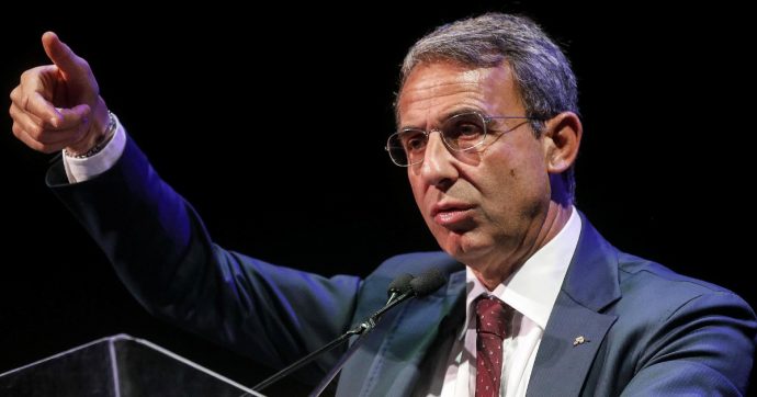 “Non deve servire a fare cassa: la plastic tax migliorerà in aula”