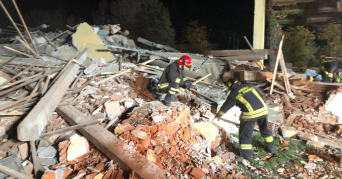 “Correte, stiamo morendo”. La strage di vigili del fuoco