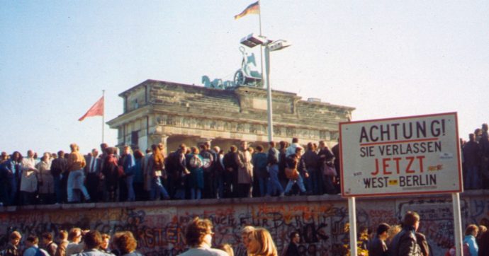Berlino, 30 anni fa la caduta del muro – La storia di Gotz e Schlegel: le trasferte di Coppa dei Campioni per fuggire in Germania Ovest