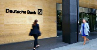 Copertina di Deutsche Bank, nel 2019 rosso da 5,3 miliardi. L’ad Sewing: “Il piano di trasformazione procede più veloce del previsto”