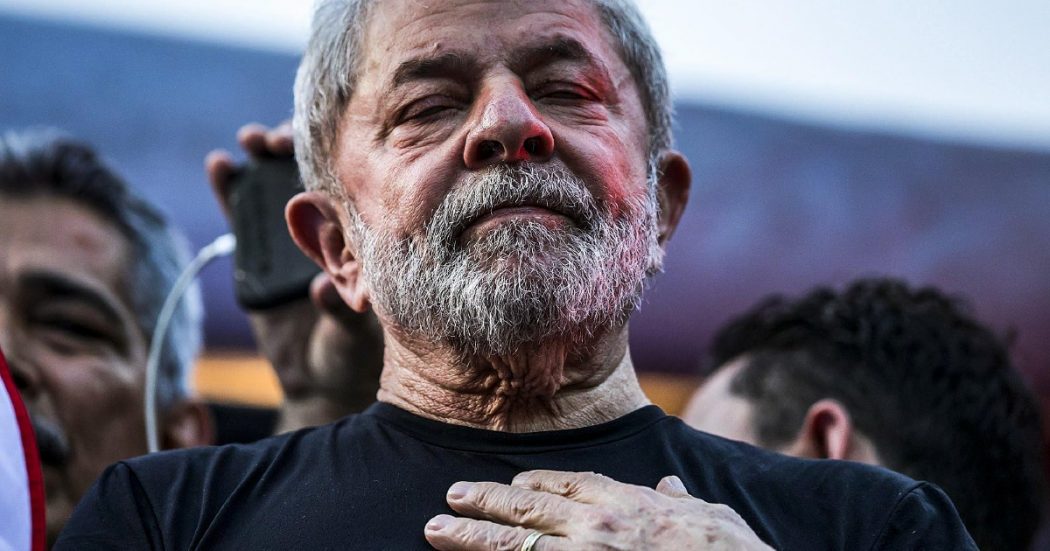 “Inácio Lula in libertà”. Lo dice la Costituzione “Inácio Lula in libertà”. Lo dice la Costituzione