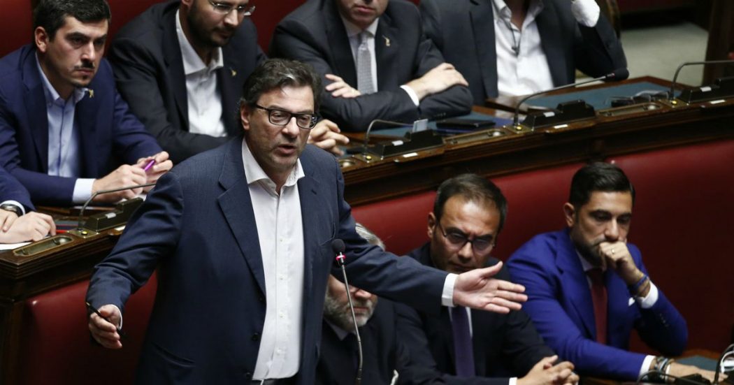 Riforme, Giorgetti propone tavolo per “cambiare 3 o 4 regole”. Ok da Pd e Italia viva, M5s: “Lo ascolteremo, ma Salvini voleva pieni poteri”