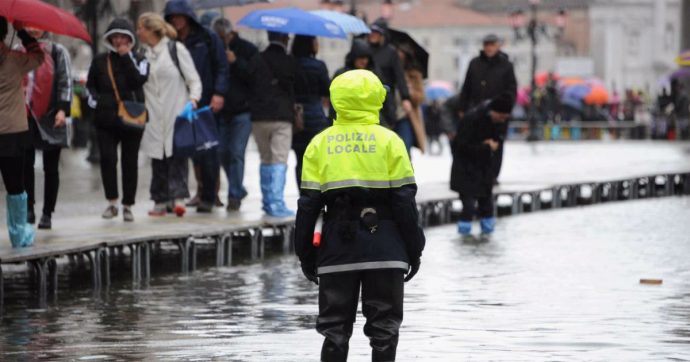 Venezia, nel centro storico prevista piena di 190 centimetri: la peggiore acqua alta dal 1966