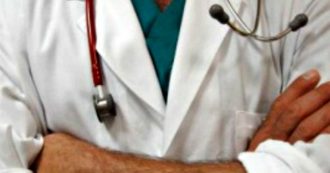 Copertina di Segretaria di un medico arrestata per spaccio e truffa: prescriveva farmaci con i dati di pazienti ignari
