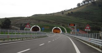 Copertina di Statale 106 – viaggio sulla ‘strada della morte’, una denuncia spietata della Calabria peggiore