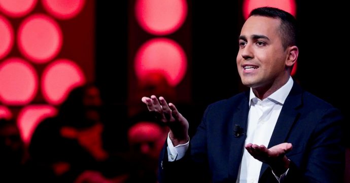 Smentite, aperture e passeggiate campane: la sindrome di accerchiamento di Di Maio