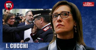 Copertina di Ilaria Cucchi: “Il baciamano del carabiniere in aula? Emozionante, Arma danneggiata quasi quanto la mia famiglia”