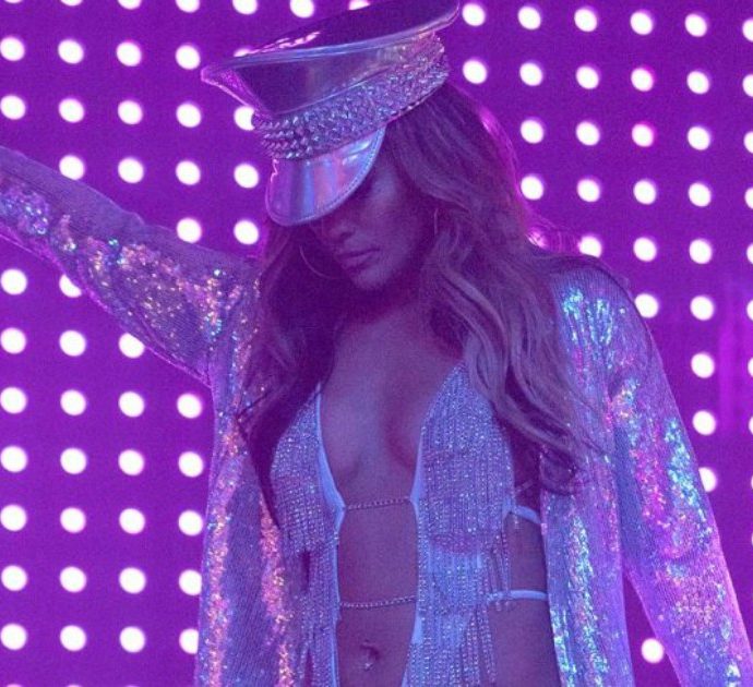 Jennifer Lopez: “Scordati di vedermi a seno nudo. Le mie tette le vedrai solo sul set”