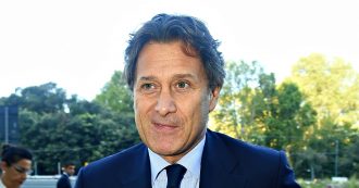 Vaticano, l’inchiesta sul palazzo di Londra: acquisiti documenti dal finanziere Mincione