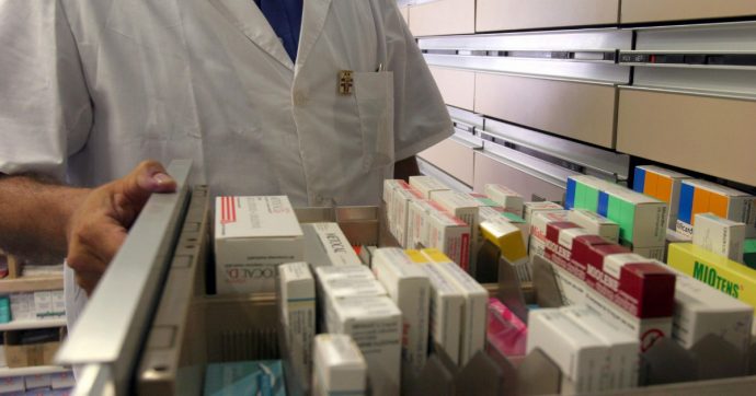 “L’Aifa favoriva il farmaco più costoso”