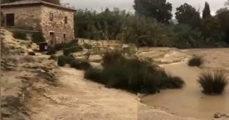 Copertina di Maltempo, le terme di Saturnia travolte dal fango. Il sindaco: “Nessun danno alle cascate”