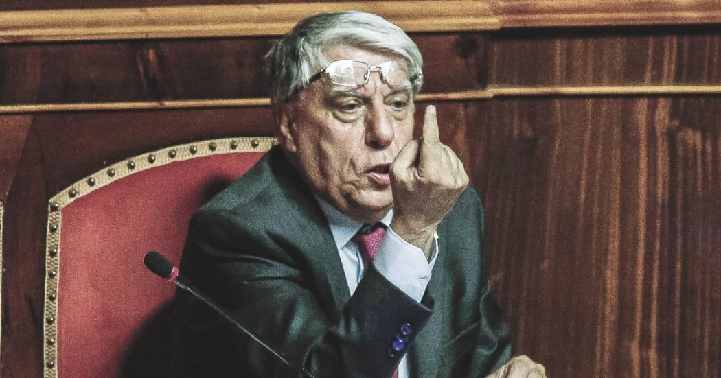 La guerra di Carlo per l’impresa in odore di boss La guerra di Carlo per l’impresa in odore di boss