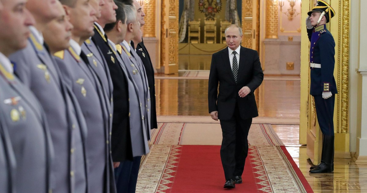 Russia, così Putin riorganizza le istituzioni per mantenere il potere anche fuori dal Cremlino