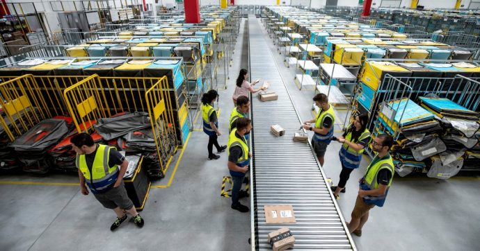 Copertina di Niente lavoro e spese legali: beffati i precari di Amazon