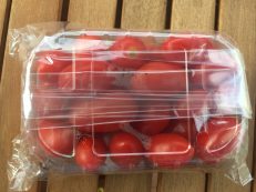 Copertina di Pomodoro pelato Igp, guerra tra Bari e Napoli dopo che il ministero ha dato l’ok alla certificazione per il prodotto campano