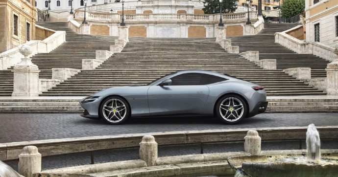 Copertina di Ferrari omaggia Roma. Granturismo e “Grande Bellezza”