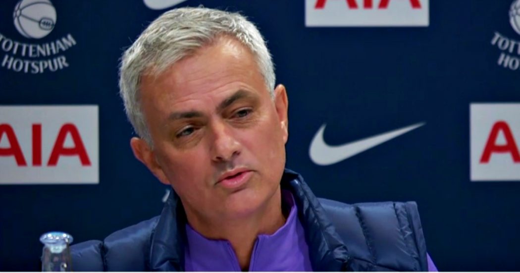 Mourinho al giornalista: “Dovrò vedere la tua faccia dopo ogni partita?”. Lo show in conferenza stampa