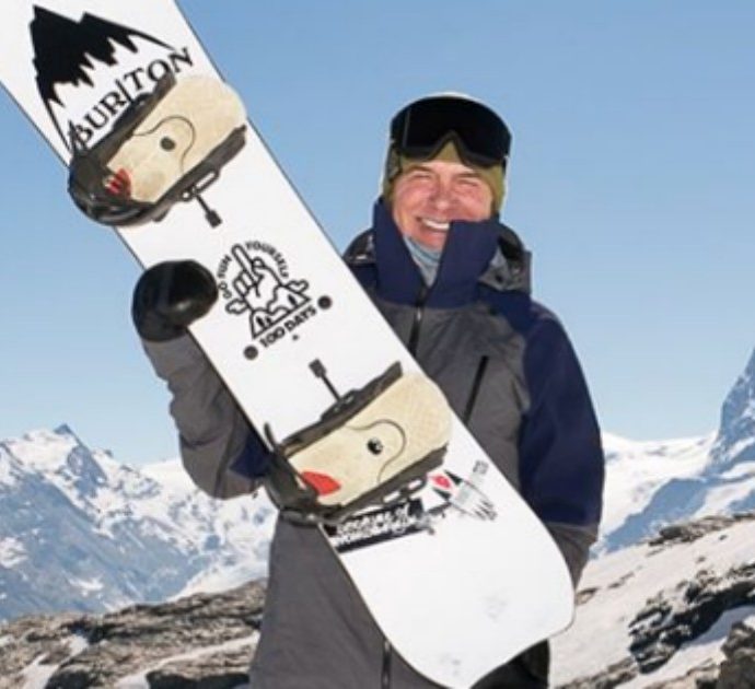 Jake Burton morto, addio all’inventore dello snowboard: aveva un cancro ai testicoli. Ha reso la tavola da sci uno sport Olimpico