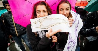 Copertina di Le sardine hanno ragione: è finita la pacchia