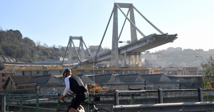 Copertina di Ponte Morandi, niente monitoraggio: “Sensori rotti fin dal 2016”