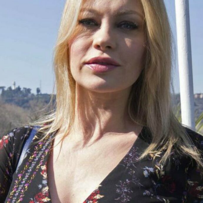 “Il catcalling? L’ho sdoganato, è un gesto spontaneo. Rispetto a tutte le piaghe sociali, mi sembra una cosa così leggera e non è considerato reato”: così Anna Falchi