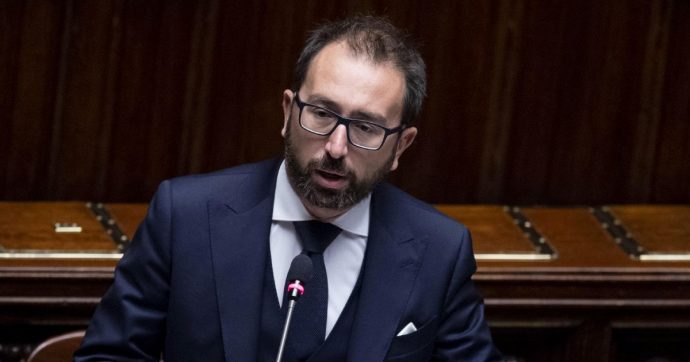 M5s, Bonafede: “Va ripensato tutto, anche se avere ancora un capo. Pd con Fi sulla prescrizione? E poi come lo spiegano agli elettori?”