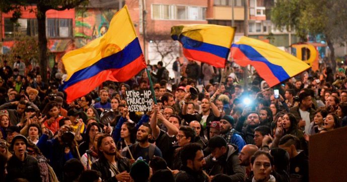 Colombia. Pensioni a rischio, tagli ai salari dei giovani, 400 attivisti uccisi: i cittadini contro disuguaglianze e politiche liberiste di Duque