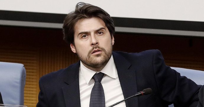 Stefano Buffagni: “Cadere ora è da suicidi: però il governo non parla al Nord”