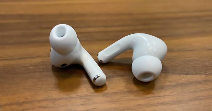 Apple AirPods Pro, auricolari in-ear con riduzione attiva del rumore