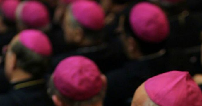 Argentina, abusi sessuali su bambini sordi: condannati a 42 e 45 anni di reclusione due sacerdoti. Uno è italiano