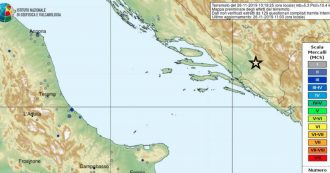 Copertina di Terremoto Balcani, dopo l’Albania scosse anche in Bosnia-Erzegovina (5.4) e Grecia (4.6)