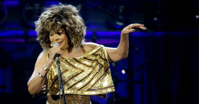 Tina Turner, tanti auguri a una donna che ce l’ha fatta. Nonostante tutto