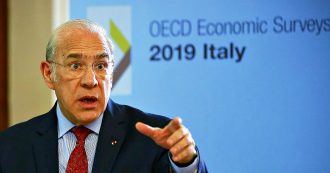 Copertina di Pensioni, Ocse: “L’Italia aumenti l’età effettiva di ritiro dal lavoro. Ora è a 62 anni, cinque in meno di quella teorica”