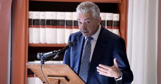 Copertina di Conte si prende Invitalia. E D’Alema torna in pista