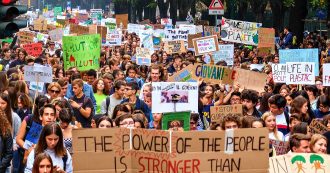 Copertina di Sciopero per il clima, quarto appuntamento dei Fridays for future. E il movimento invita in piazza le sardine: “Obiettivi complementari”