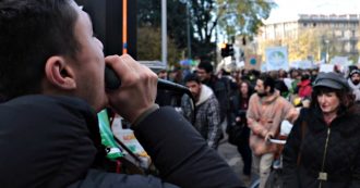 Copertina di Milano, studenti in corteo per il clima: “Dalla politica solo spot, nessun provvedimento efficace. Decreto clima? Svuotato”