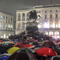 Foto LaPresse – Matteo Corner
01/12/2019 Milano, Italia
Cronaca
Manifestazione sardine a passo Duomo in piazza Duomo