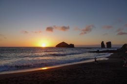 Copertina di Solstizio d’estate 2022, oggi è il giorno più lungo dell’anno: “Il Sole splende per 15 ore e 14 minuti”