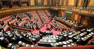 Copertina di Il governo si rimangia le tasse su plastica e auto