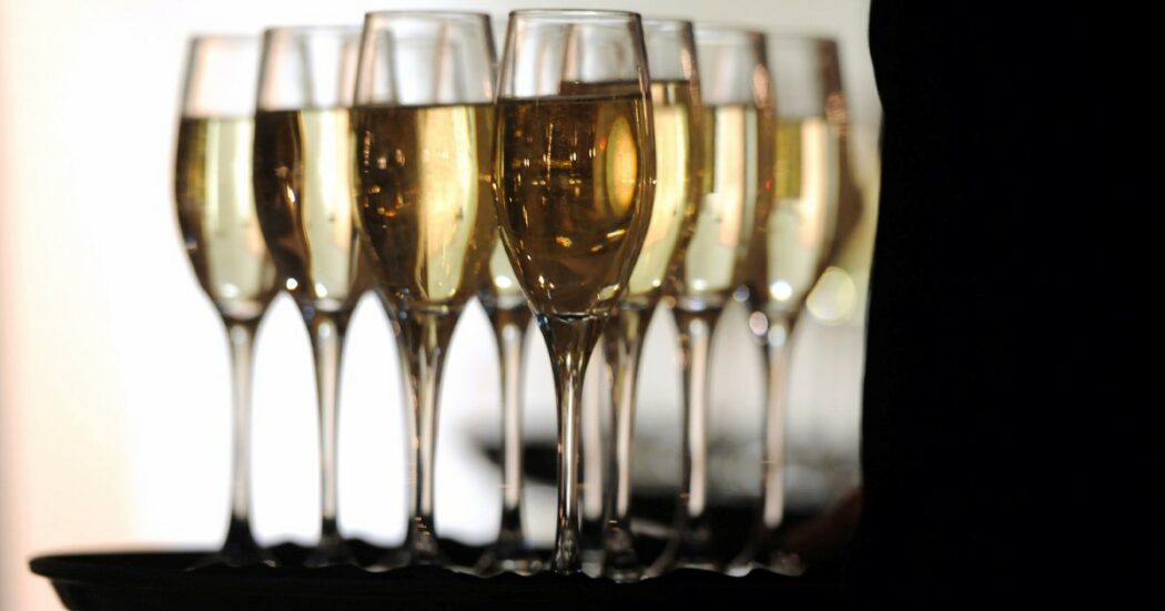 Noi radical chic siamo persone straordinarie: il popolaccio ci fa orrore