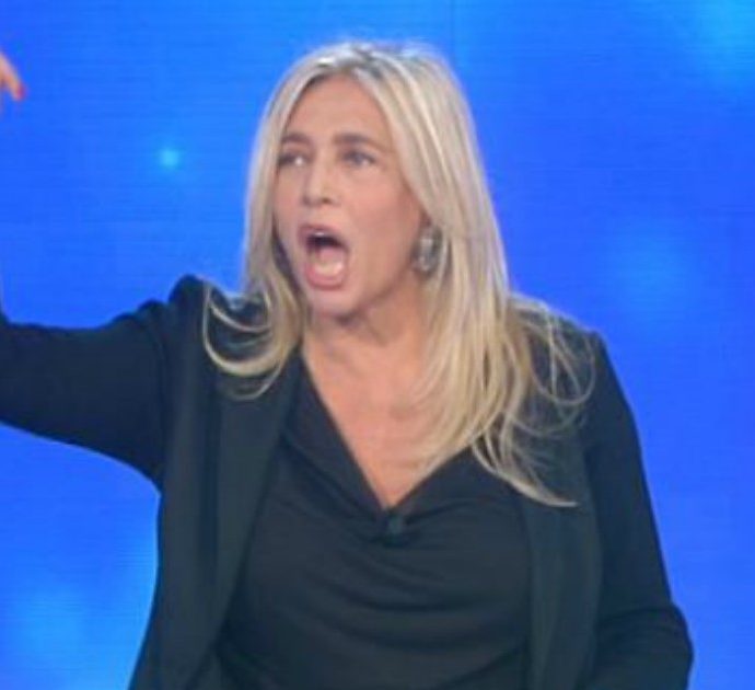 Domenica In, la super gaffe di Mara Venier su Sanremo: “Irene Grandi? Non c’era”