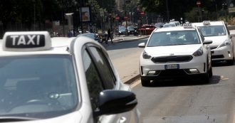 Copertina di Taxi, confermato lo sciopero di 48 ore il 5 e 6 luglio contro il ddl Concorrenza. “Draghi ci vuole devastare, avrà la nostra risposta”
