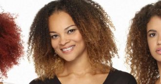 Copertina di Alice Edun, dalla Nigeria all’Italia. Sono suoi i barattoli rosa di cosmetici per ricci afro