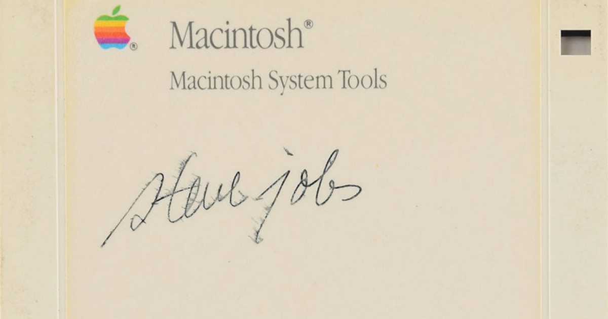 Apple, un floppy disk di Macintosh firmato da Steve Jobs venduto alla cifra record di 84mila dollari