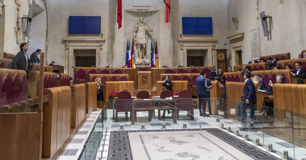 Roma, mesi di ritardo nell’erogazione dei contributi ai disabili gravi: famiglie sul lastrico. Il Campidoglio corre ai ripari: pronti 4 milioni